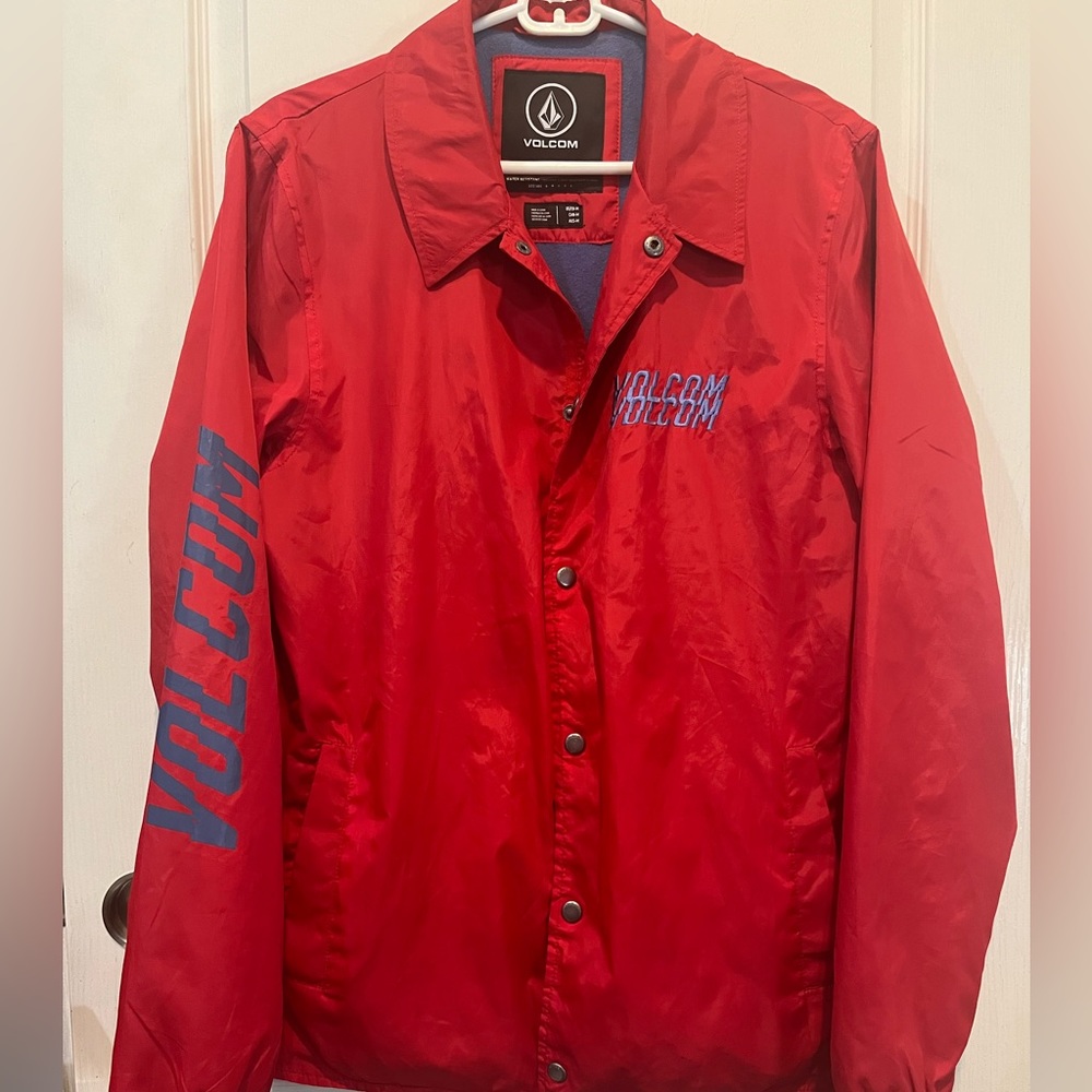 Volcom Coaches Jacket Red Size M snap button water resistant